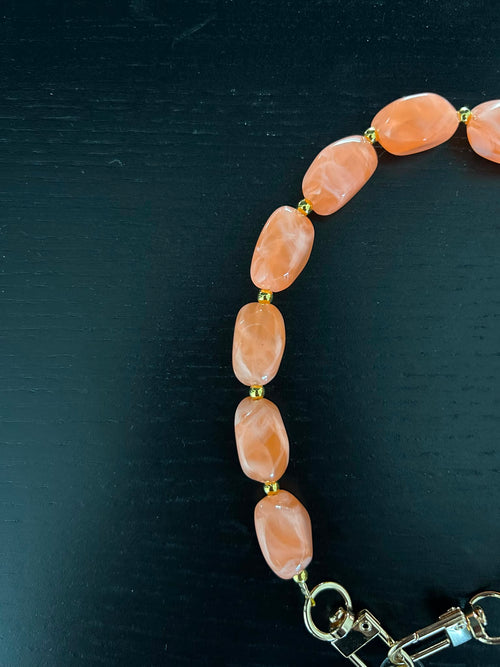 Beaded Phone Charm - Perzik & Goud