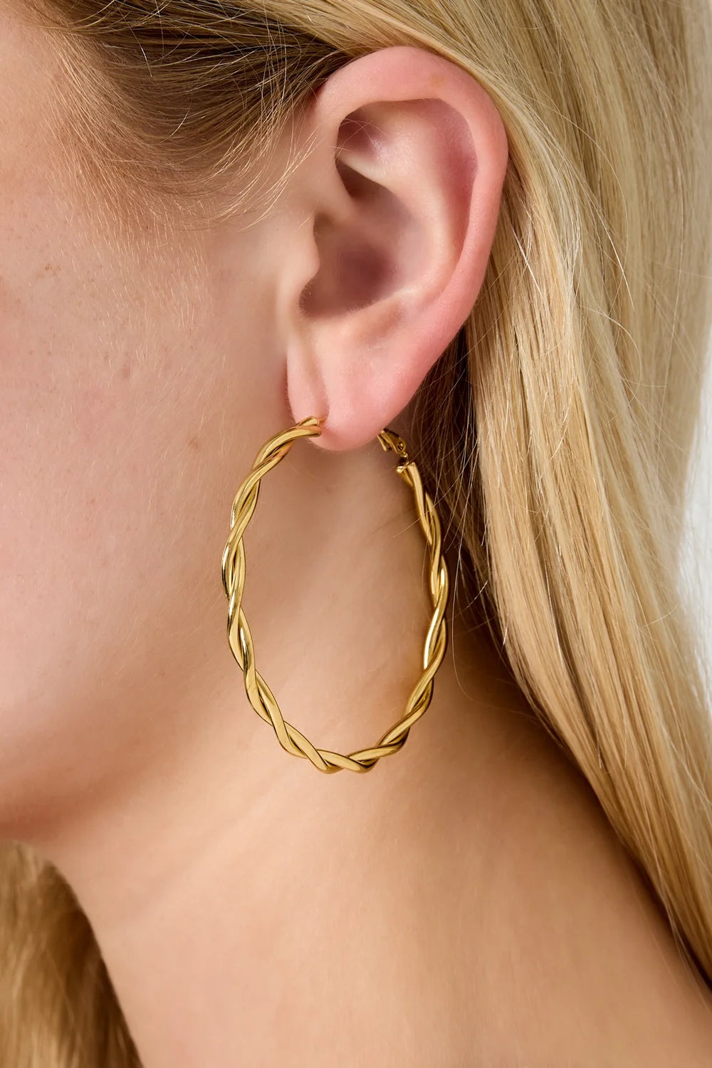 Twisted hoop oorbellen